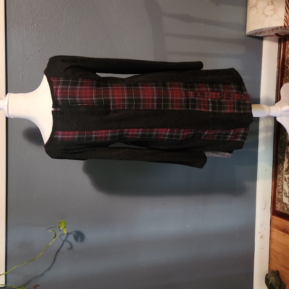 Dress - Picture 2 of 5